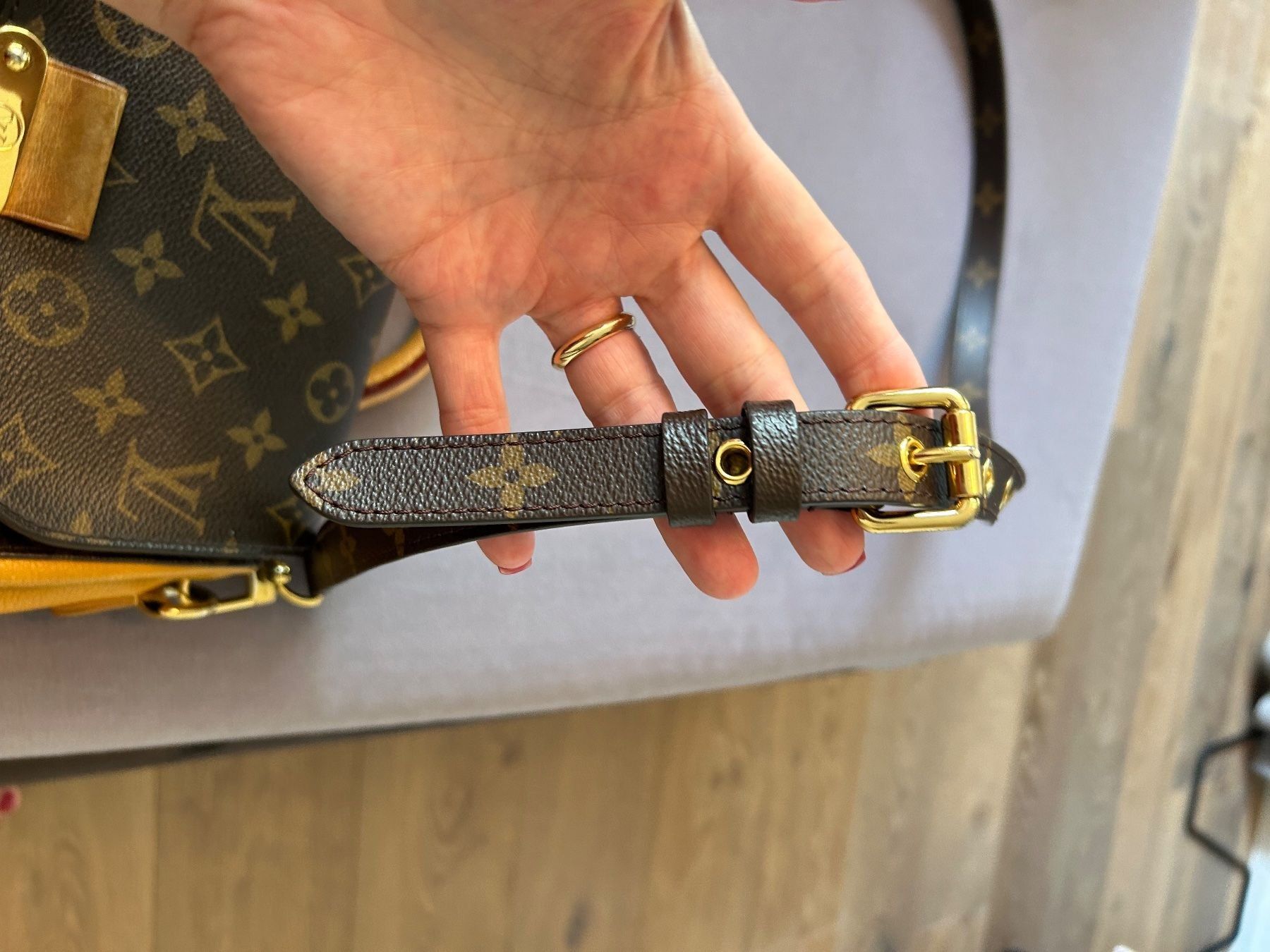Louis Vuitton Sacs femmes: Louis Vuitton Tasche – D'occasion à Romanshorn par lillapop 3