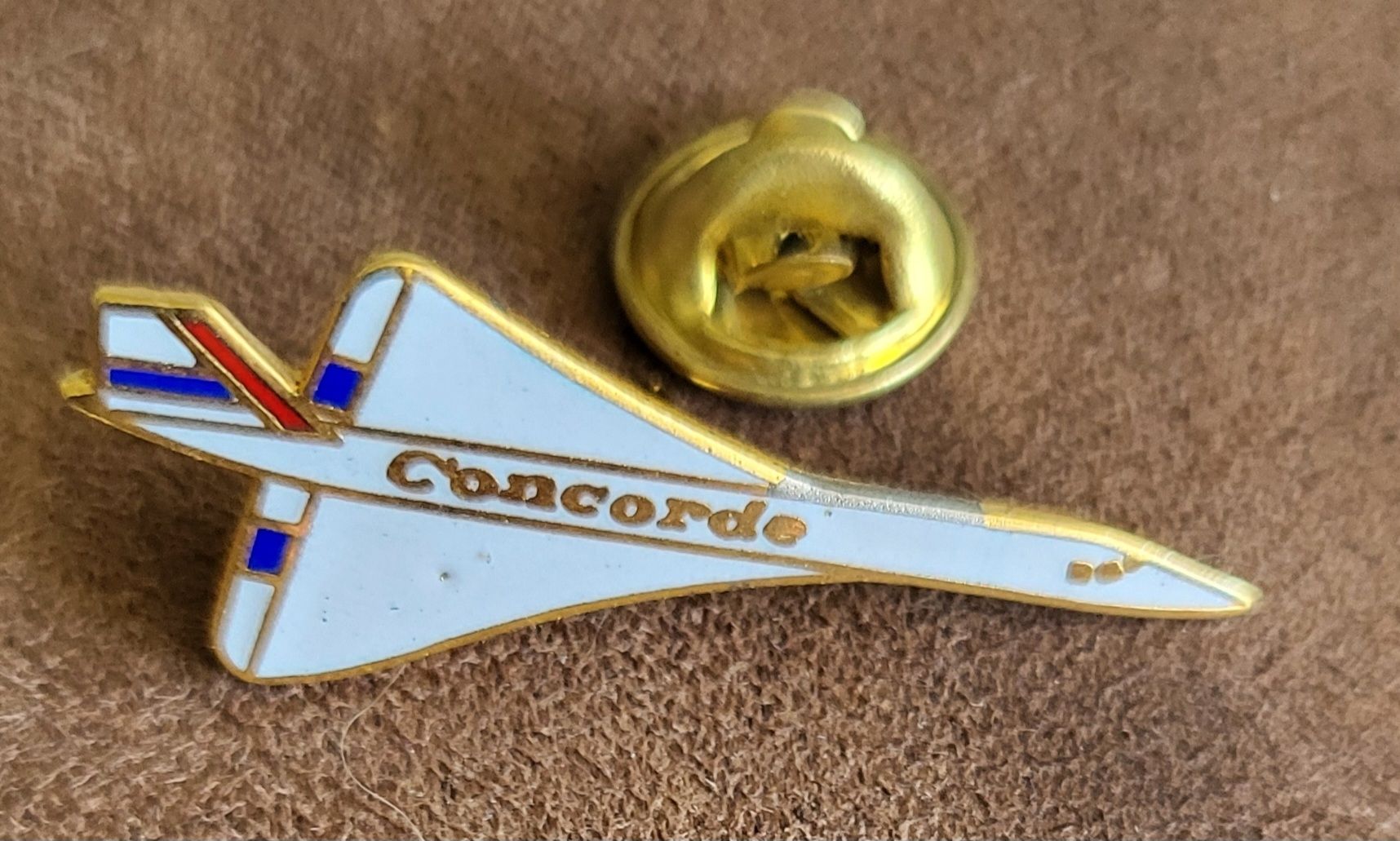 Placchette & Badge: Pin's Concorde – Usato da Montet (Glâne) venduto da KOADA 3