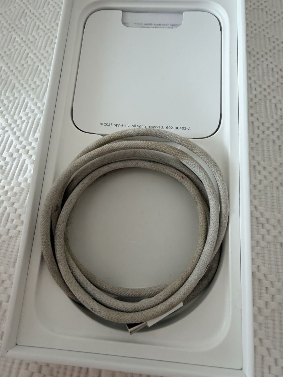 Apple Portables: Iphone 15PRO 256gb – D'occasion à Ibach par MR_store 3