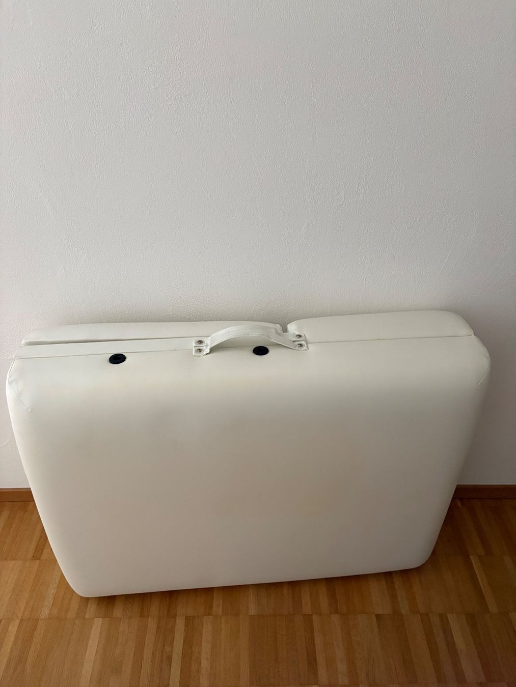 Chaises longues: Massageliege/Kofferliege – D'occasion à Bäch SZ par Dackel007 4