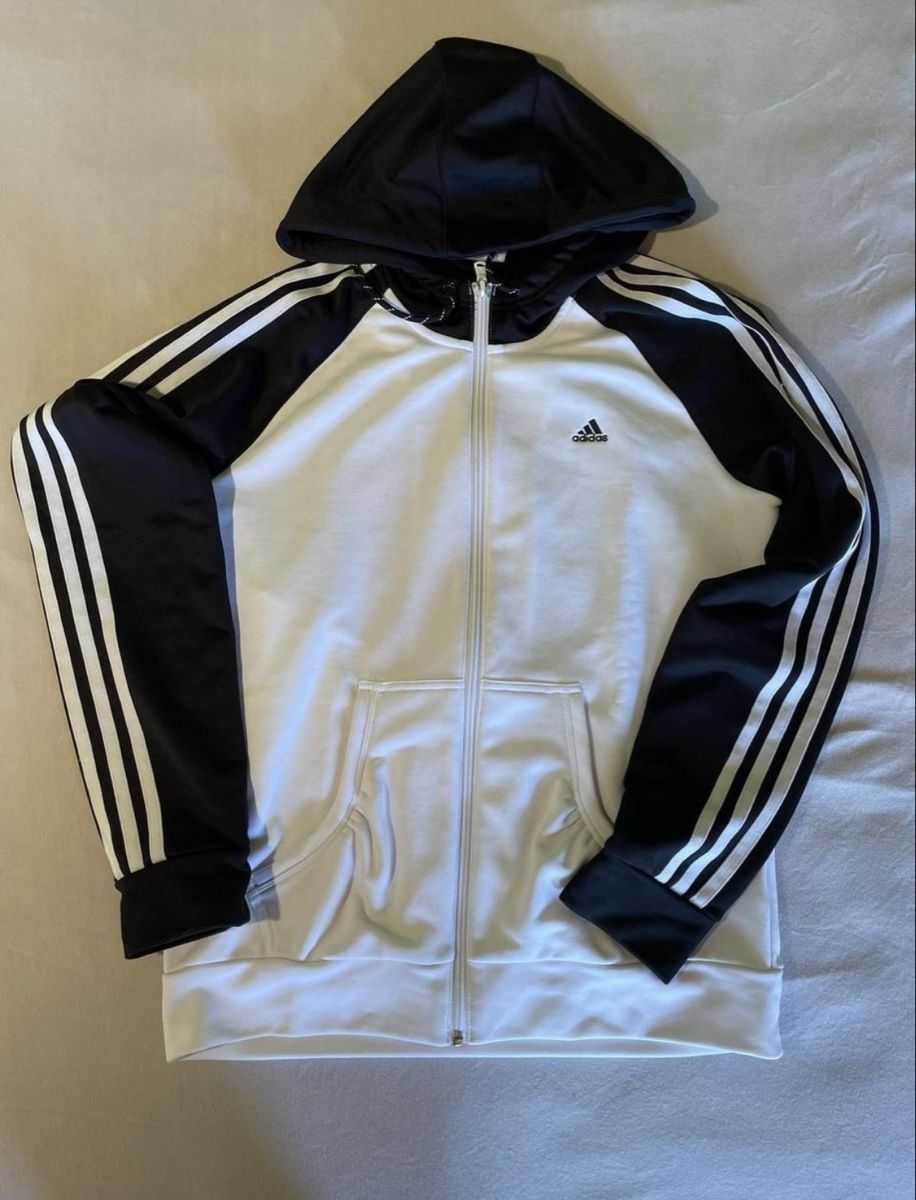 Adidas Jacken: Adidas jacke – Gebraucht aus Madiswil von ren_gqz9