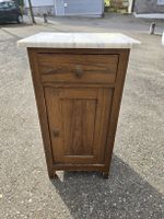 Nachttischli, Antik Stil, Holz und Marmorplatte, Top!