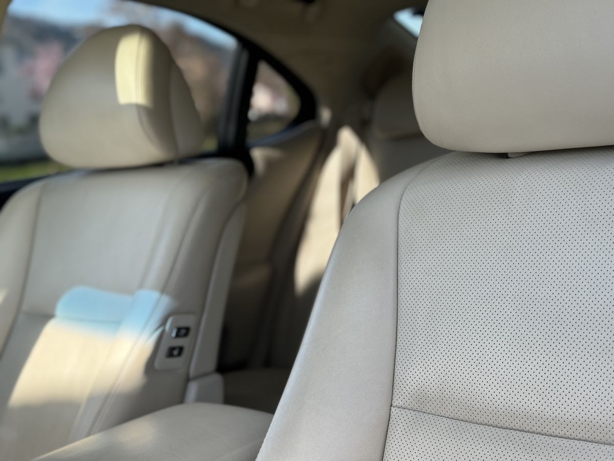 Lexus Autos: Lexus LS 600h – Gebraucht aus Adliswil von Cont13 5