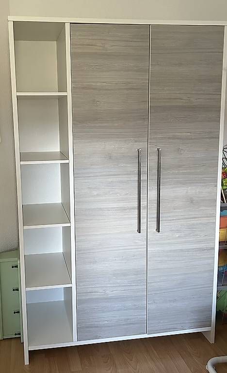 Armadi: Kinderkleiderschrank – Usato da Schöftland venduto da bet_p5sy