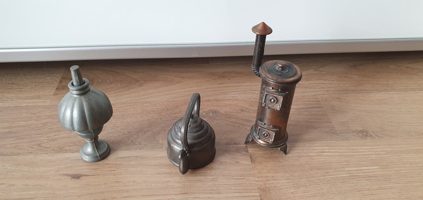 Statuette: Zinn- und Kupferfiguren – Usato da Wallenwil venduto da Rainbow45