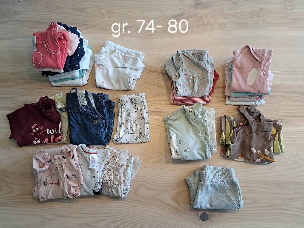 Lotti & Set di vestiti: 30 teiliges Kleiderpacket Grösse 74/80 – Usato da Grosswangen venduto da Drafi