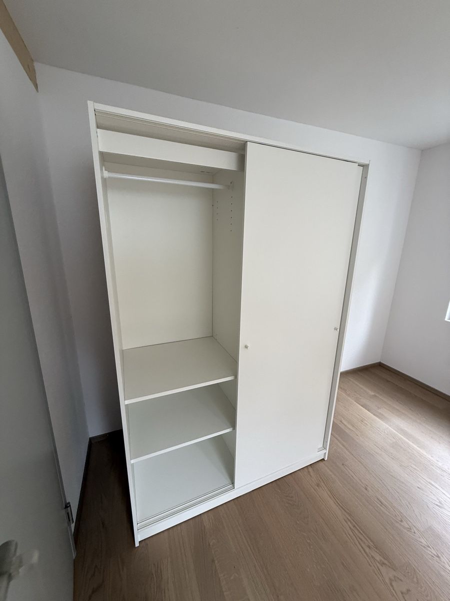 Ikea Armoires: Kleiderschrank IKEA Kleppstad – D'occasion à Zürich par luc_8wll 1