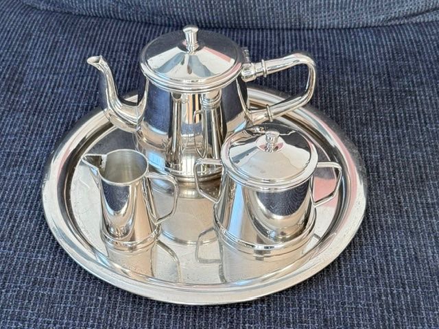 Set di piatti: Kaffee- oder Teekrug-Set, Edelmetall, 5-teilig – Usato da Lostorf venduto da Nick1258