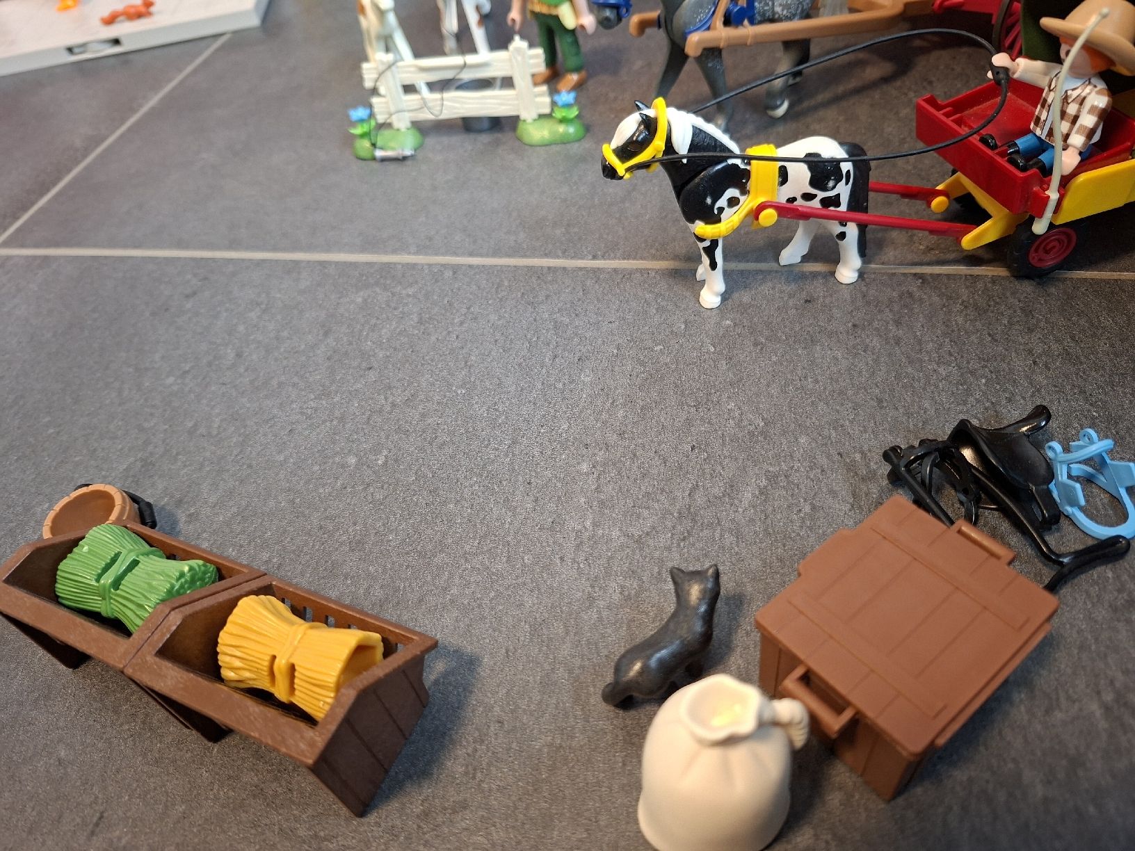 Playmobil Giocattoli: Playmobil: Tierheim und Reitstall – Usato da Lommis venduto da hoscla 4