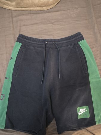 Short Nike Air noir/vert - Taille M