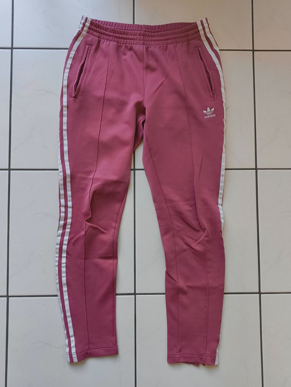 Adidas Completi & Tailleur: Original Adidas Trainingsanzug Altrosa – Usato da Uitikon Waldegg venduto da PJLS1 2
