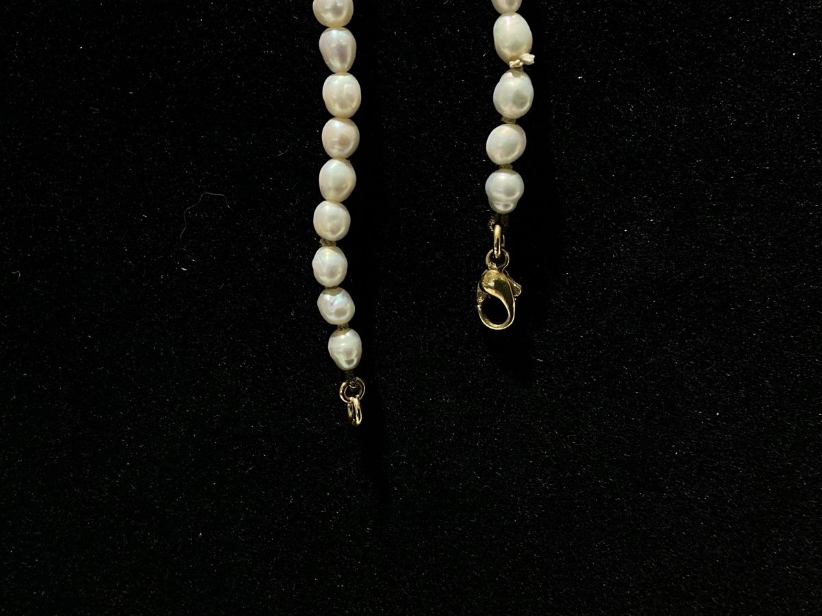 Catenine: Feine Perlenkette mit 18k Verschluss – Usato da Schaffhausen venduto da glamour-shop 2