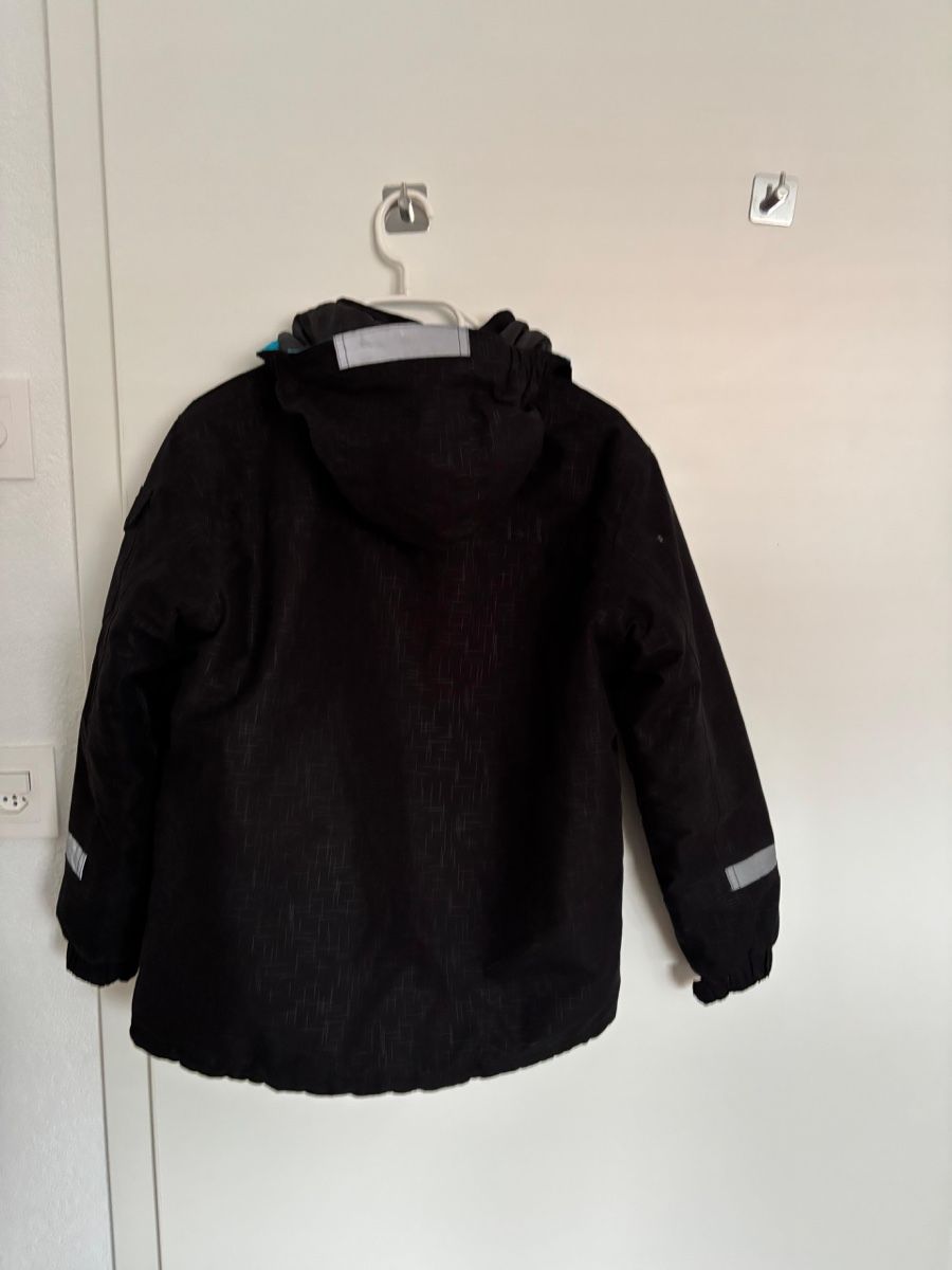 Giacche: Atrium Winter Jacket, Black with Blue Accents, Size 152 – Usato da Marin-Epagnier venduto da Kty_1907 3