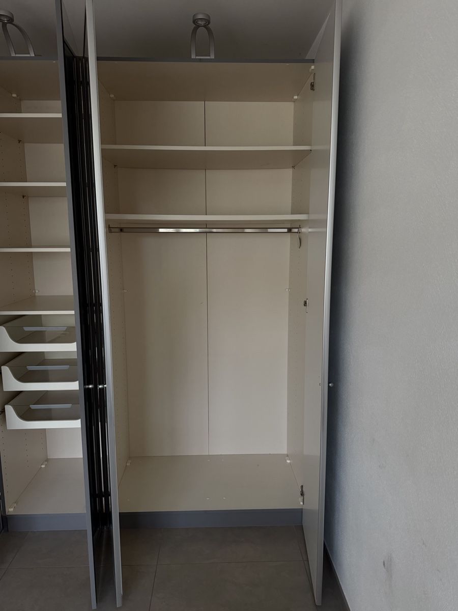 Armadi: Kleiderschrank, Weiss – Usato da Neuhaus SG venduto da cynlo 4