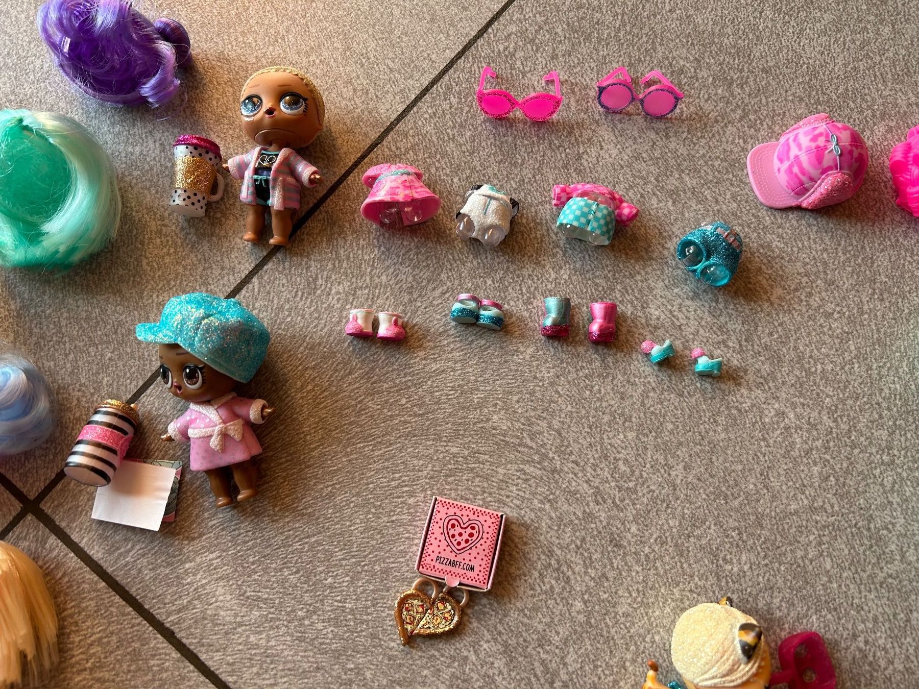 Puppen: différent lol + accessoires – Neu (gemäss Beschreibung) aus Arbedo von nadia1973 2
