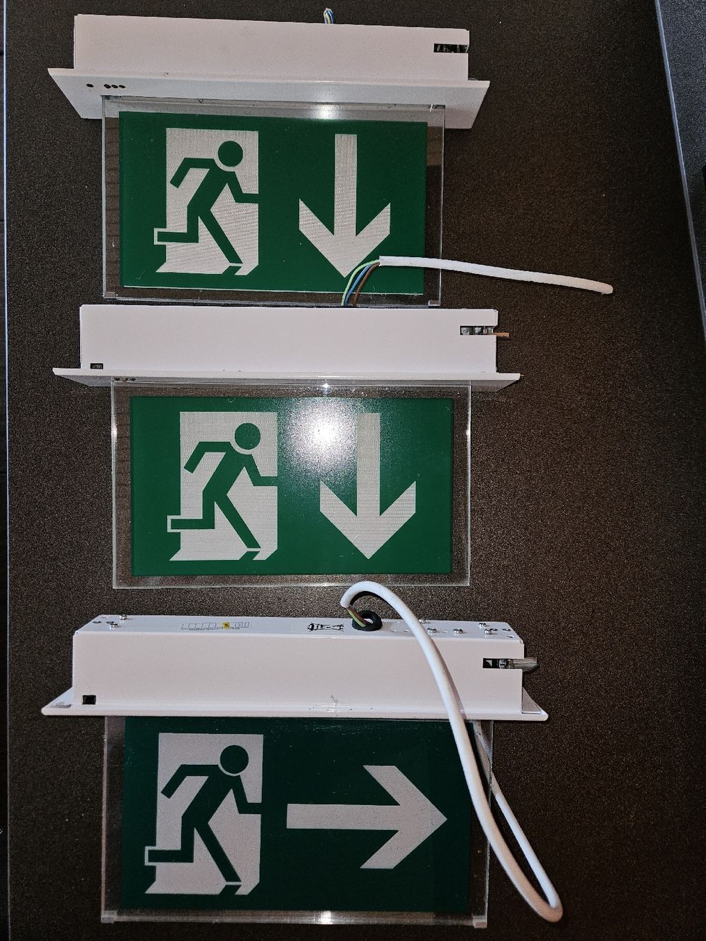Lampade: Notausgangleuchten Notausgang Exit – Usato da Morschach venduto da Hanswi