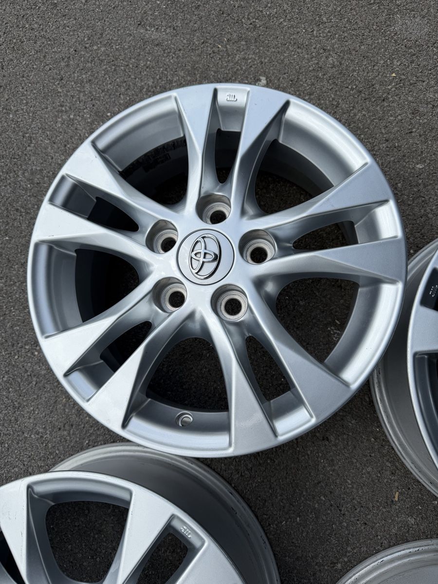 Toyota Cerchioni: Original Toyota Auris Felgen – Usato da Mollis venduto da BSL10 3
