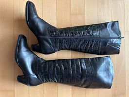 Sehr schöner schwarzer Lederstiefel Grösse 35