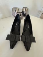 Salvatore Ferragamo Pumps schwarz 7.5