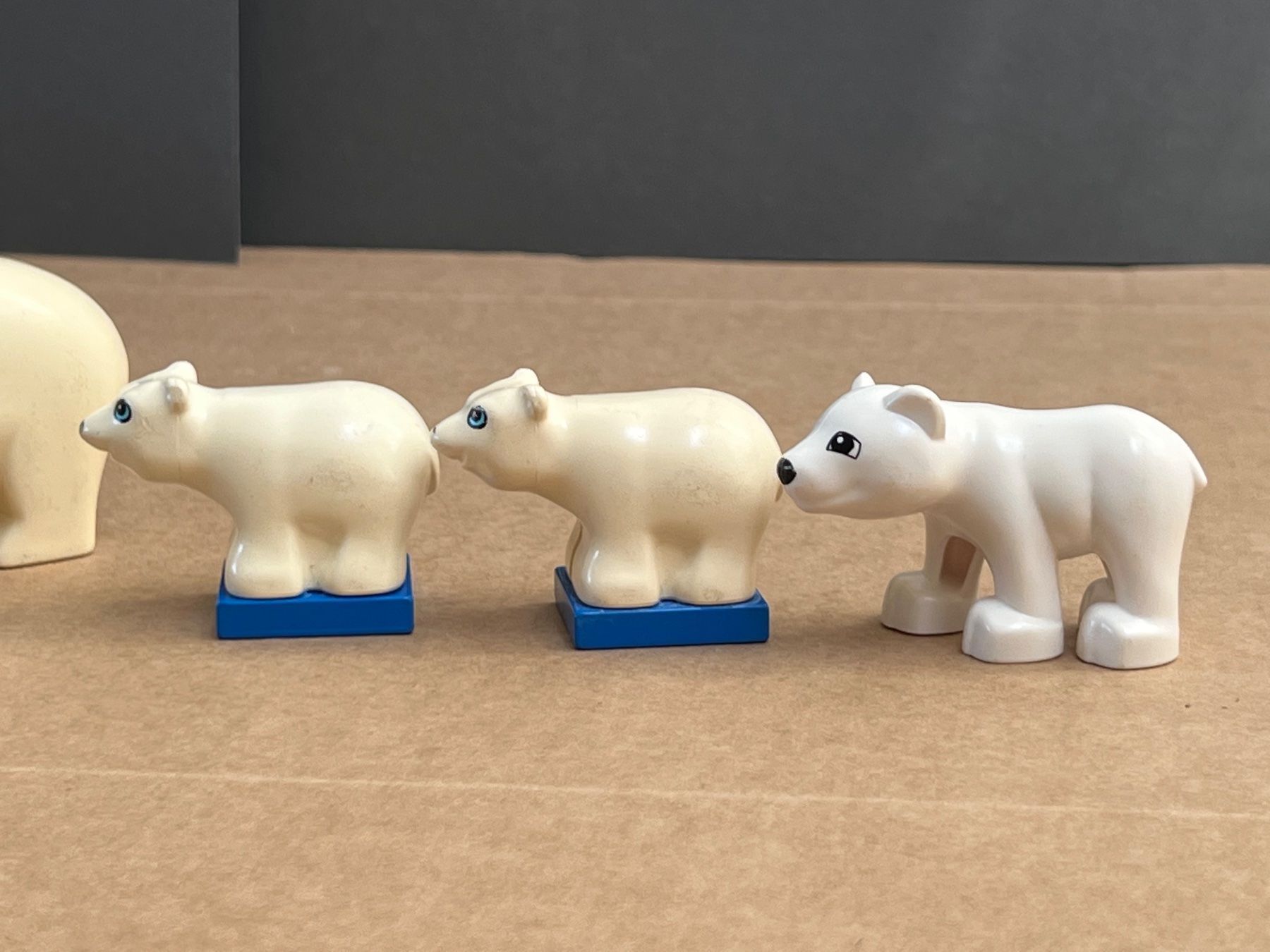 Lego Statuette: Lego Duplo Eisbär Eisbären Zoo – Usato da Ennetbaden venduto da mapa05 2