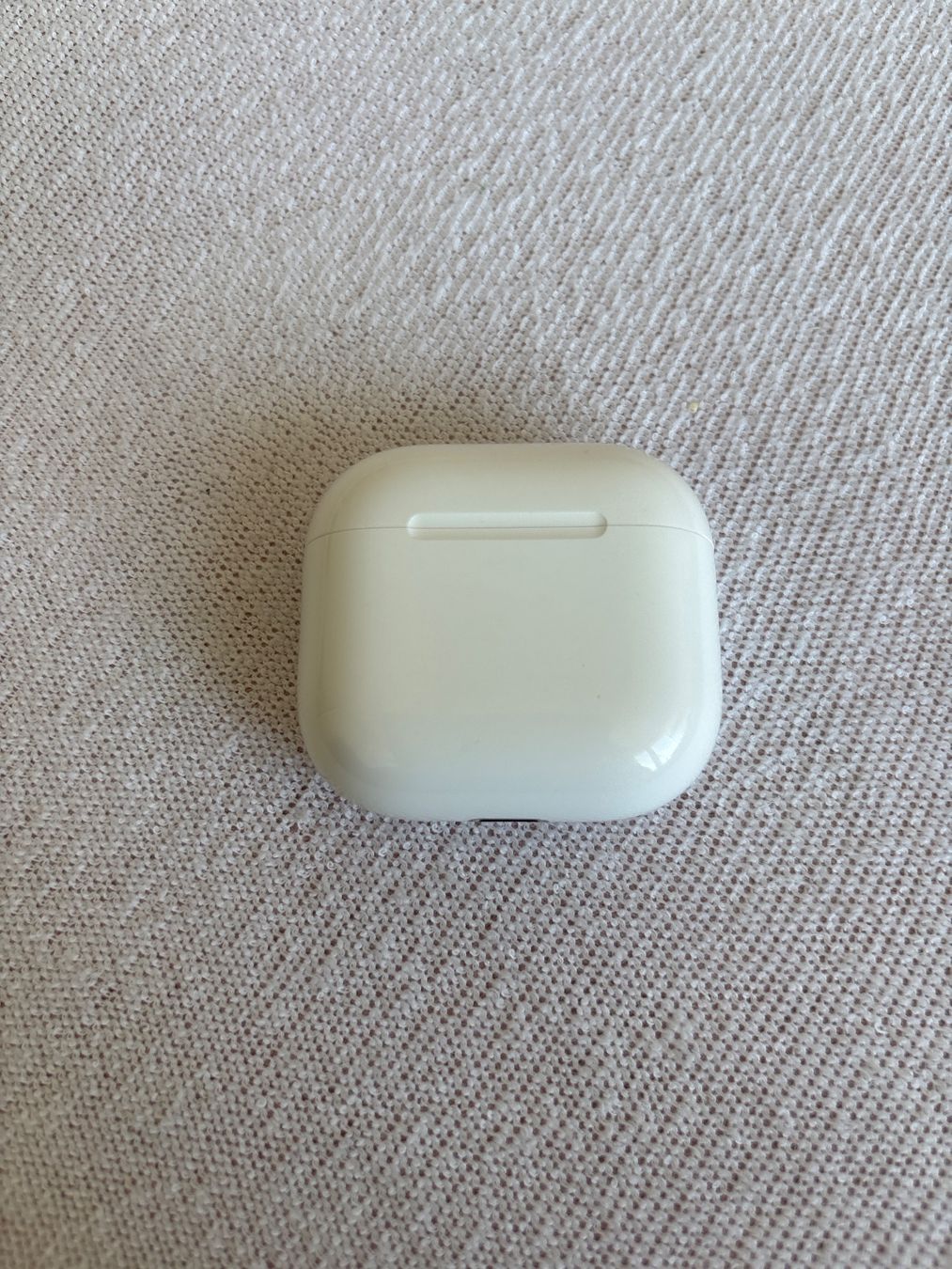 Apple Cuffie: AirPods mit Seriennummer GPFWNPXDX6 – Usato da Amriswil venduto da lom_g25z