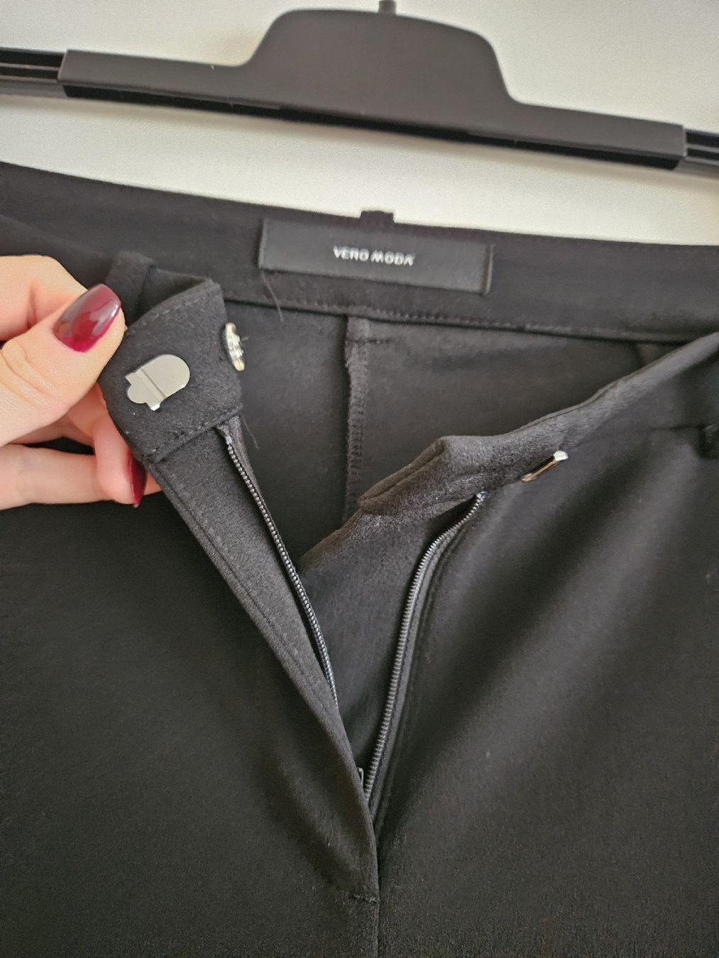 Vero Moda Pantaloni: Vero Moda Tall Stoffhose/Gr M/ Neu – Nuovo (secondo la descrizione) da Baar venduto da BlackCat_13 3