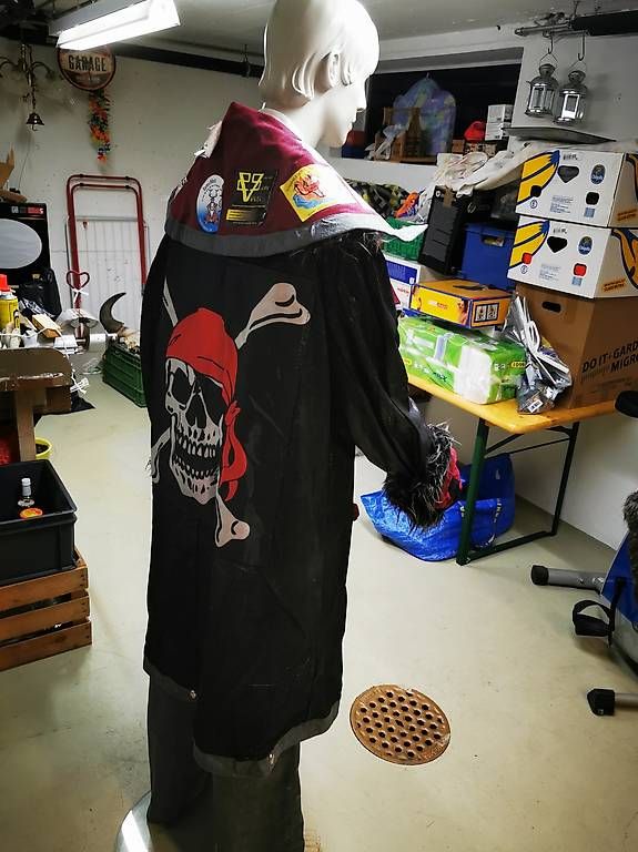 Costumi: Kostüm Pirat – Usato da Bleienbach venduto da ven_k5rv 4
