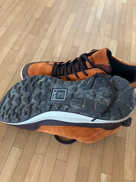 Herrenschuhe: gortex sneakers grösse 5 – Gebraucht aus baar von Lstar 2