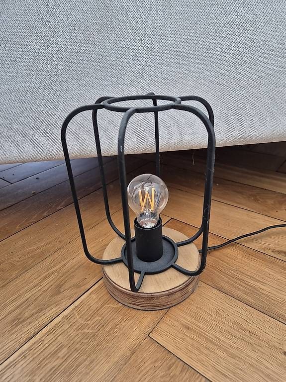 Lampes: Nachtisch- oder Bodenleuchte – D'occasion à Basel par jul_hr8h 2