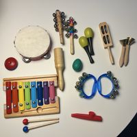Set mit Kinder-Musikinstrumenten 