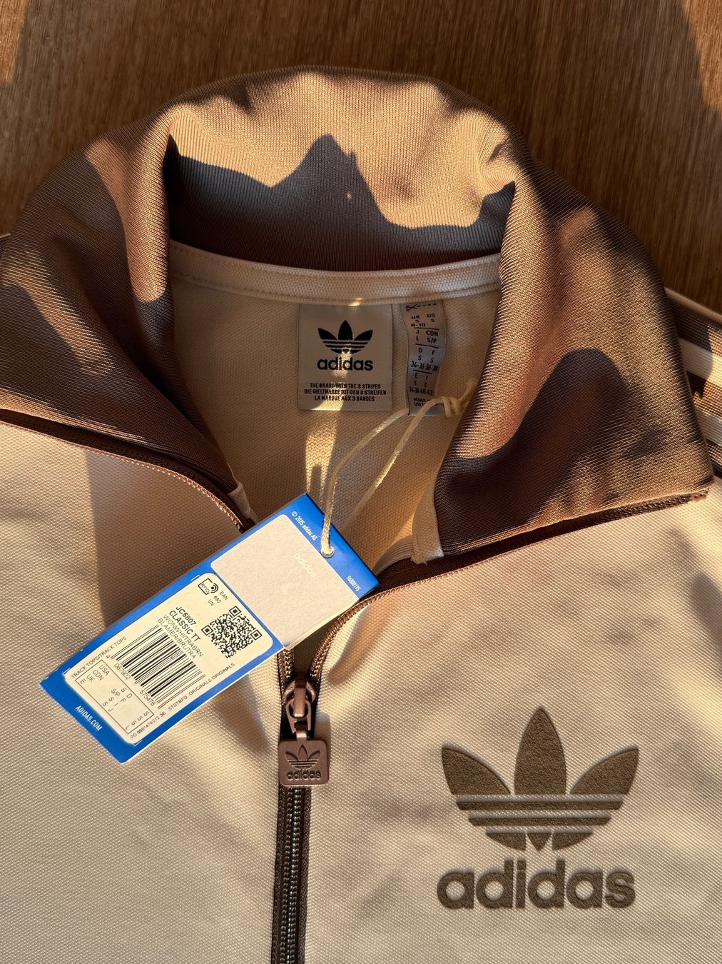 Adidas Giacche: Adidas - Classic TT Zipper / S – Nuovo e nell'imballaggio originale da Basel venduto da Mezze 6