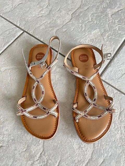 Schuhe für Mädchen: neue Sandalen Gioseppo, Grösse 36 – Neu (gemäss Beschreibung) aus Wangen b. Olten von Ticigirl0