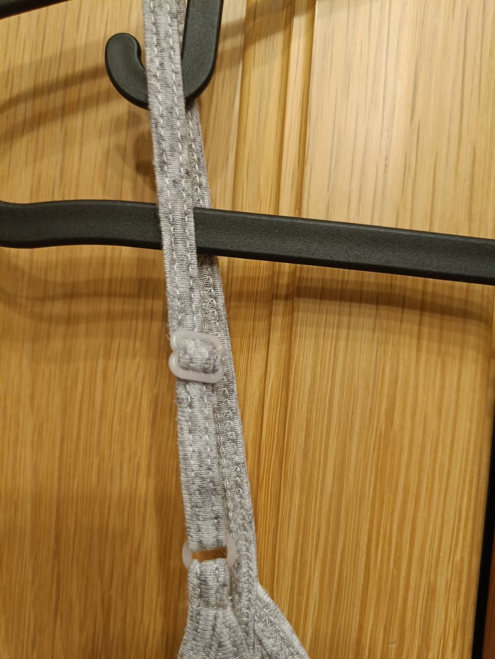 H&M Tute: H&M kurzer Jumpsuit hellgrau Sommer Gr. M – Usato da Zürich venduto da Atelier.Second 2