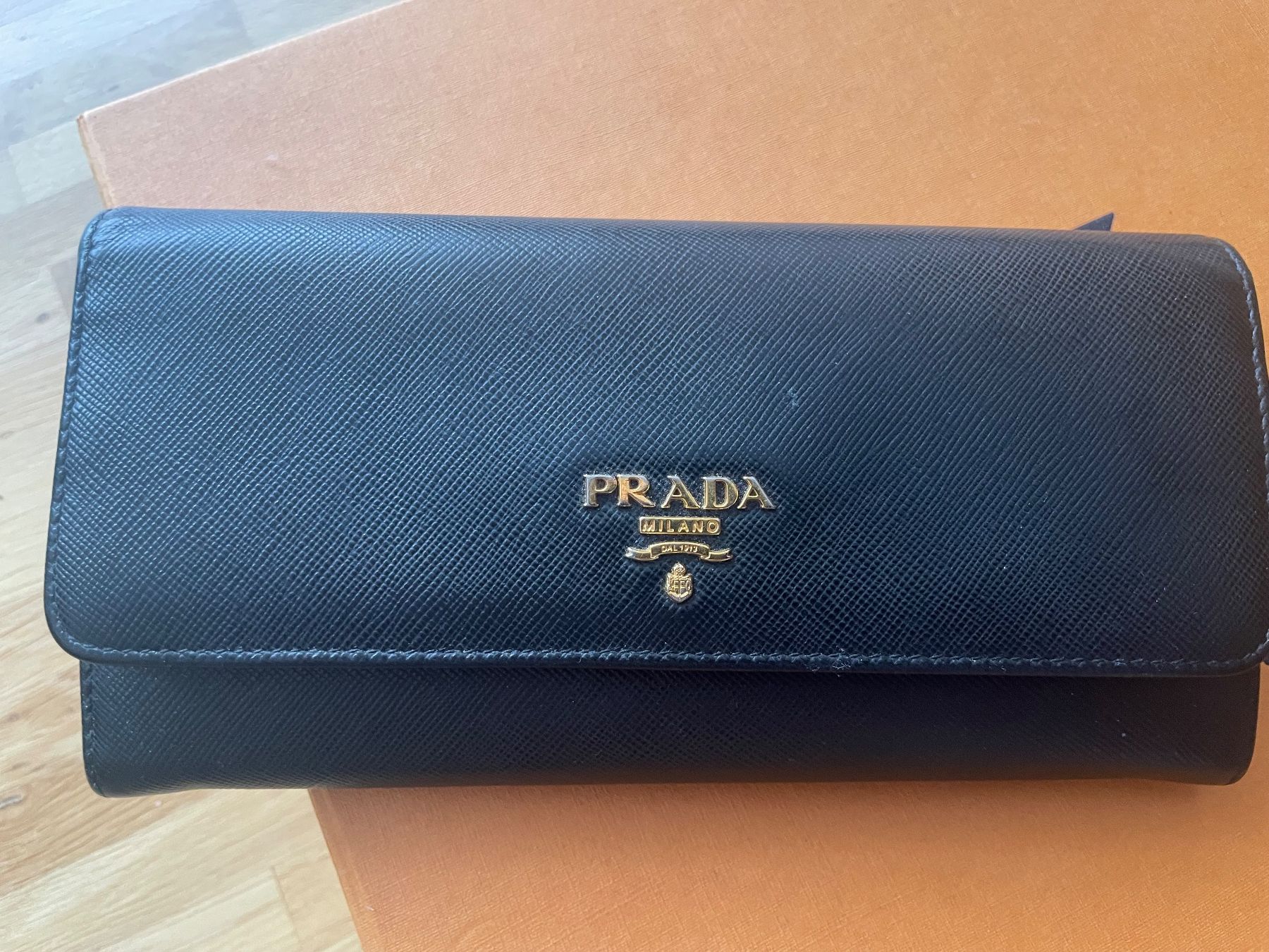 Prada Portemonnaie: Prada Portmonee schwarz pink – Gebraucht aus Zürich von mar_y97k 6