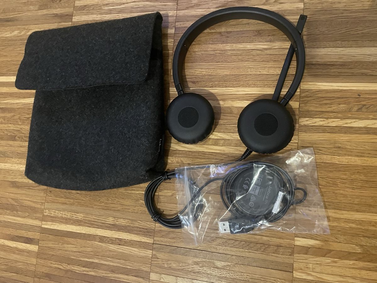 Jabra Cuffie: Jabra Evolve2 Headset Kopfhörer mit Tasche – Nuovo (secondo la descrizione) da Baar venduto da sabisun66 1