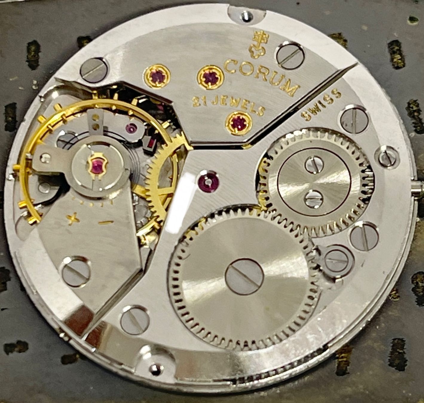 Corum Orologi: Rare Corum Buckingham Tv Screen White Gold 18ct – Usato da Lugano venduto da Superstudiolugano 7