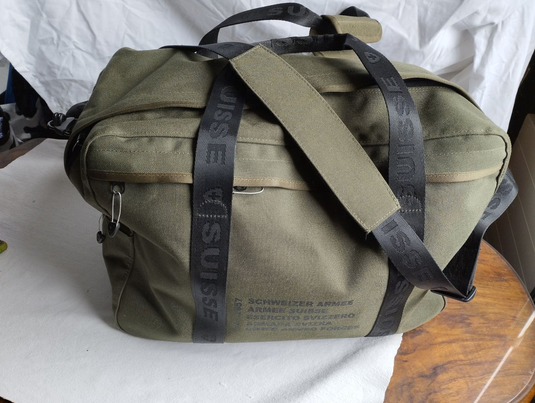 Schweizer Armee Taschen: F-Sack Militär Effekten Tasche – Gebraucht aus Oberwil BL von suaku 1