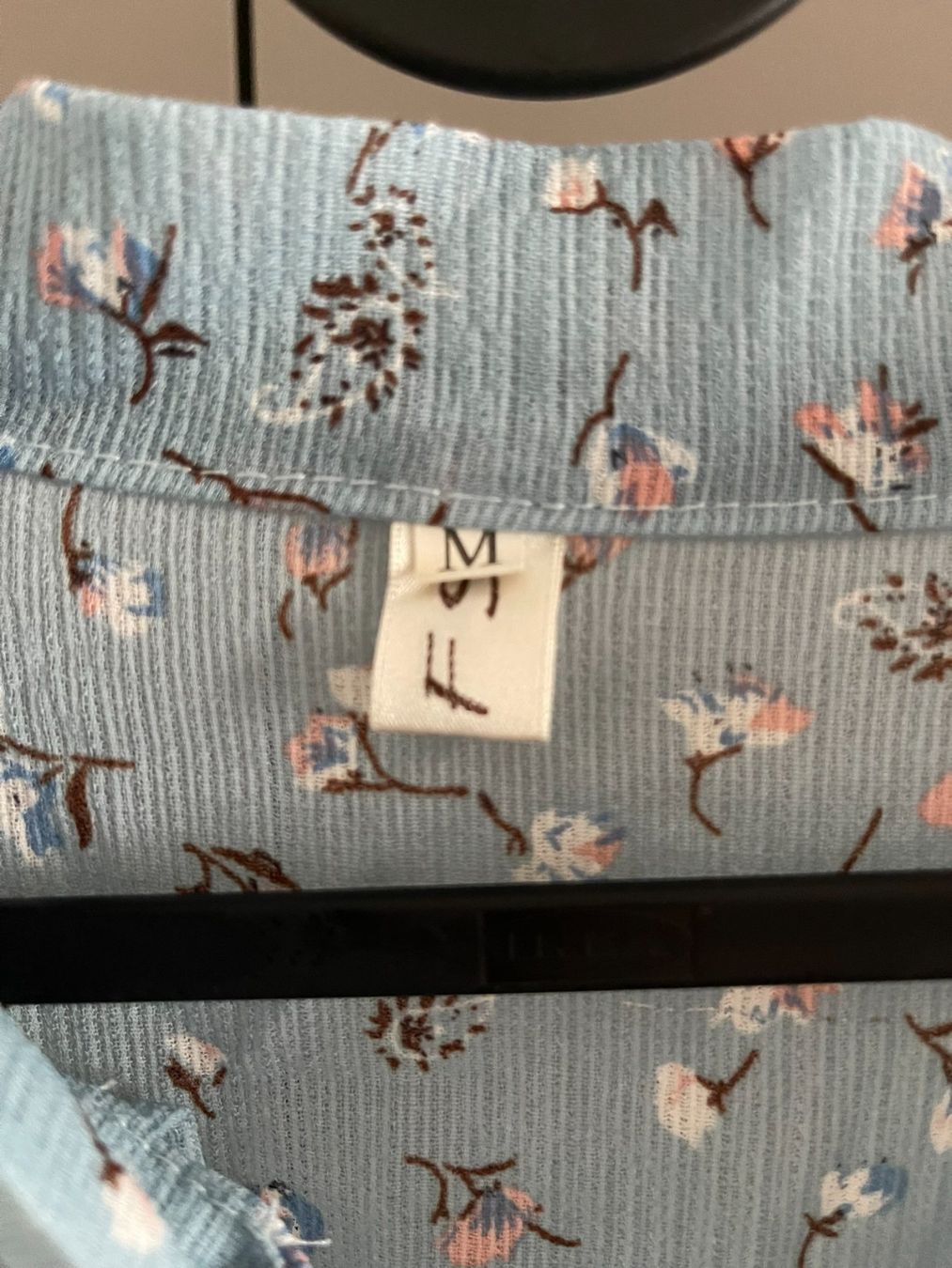 Kleider: Sommerliches Midikleid, Gr.M, hellblau mit Blumen – Gebraucht aus Rheineck von FGeissler 1