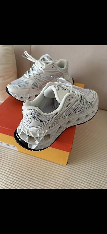 Scarpe da donna: Dior Sneaker  – Nuovo e nell'imballaggio originale da Basel venduto da Felicia.Burak 3