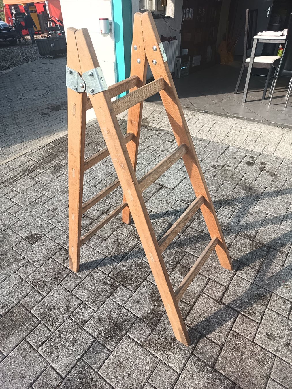 Leitern: Bockleiter Holz Holzbockleiter – Gebraucht aus Oberegg von A-Z.Handel.Loehrer