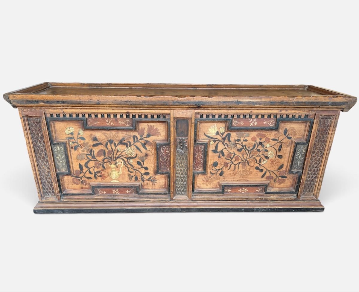 Cassapanche: Frühe Barocktruhe Arve – Usato da Gossau SG venduto da Keller-Antiques