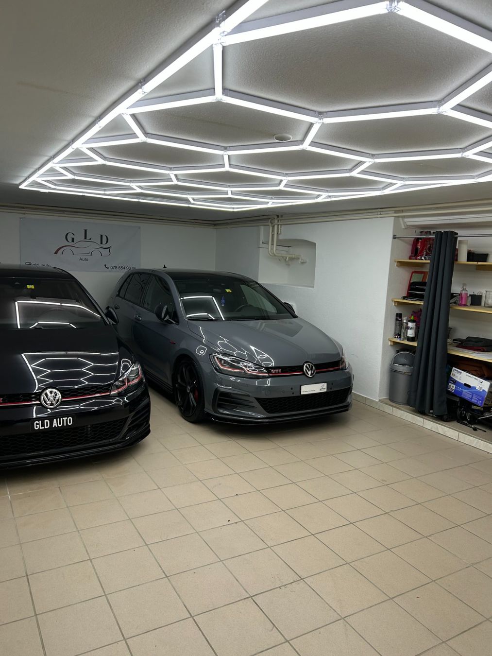 Lampadari & plafoniere: Plaffonier Hexagone led garage barber – Nuovo e nell'imballaggio originale da Marin-Epagnier venduto da aat_m5ly 2