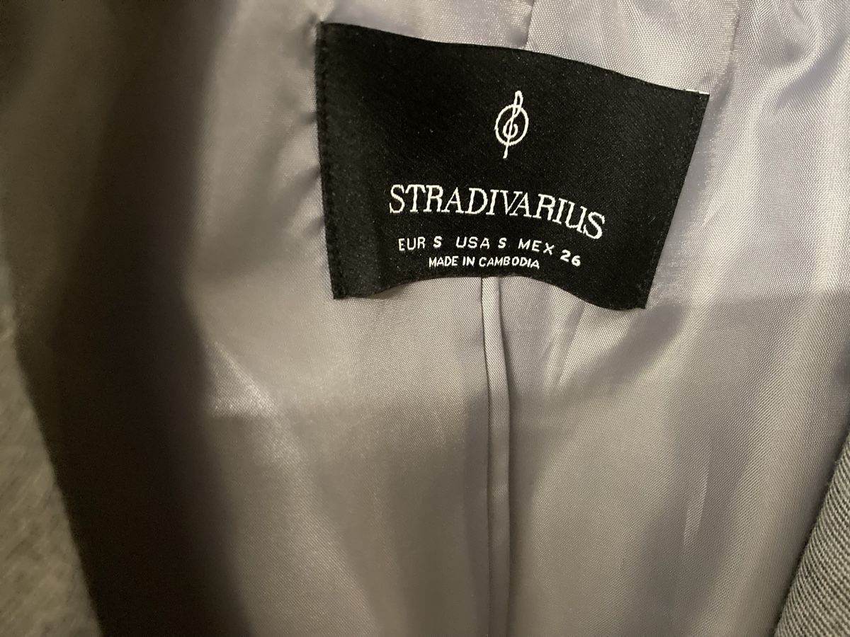 Completi & Tailleur: Stradivarius Grey Blazer - Size S! – Usato da Ettingen venduto da mis_68gg 2