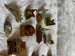 Lot de pins vintage