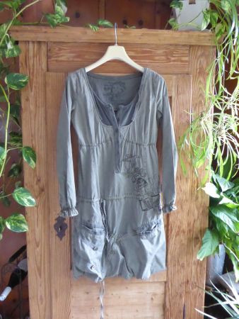 Spezielles Kleid Desigual Oliv Gr 36/38