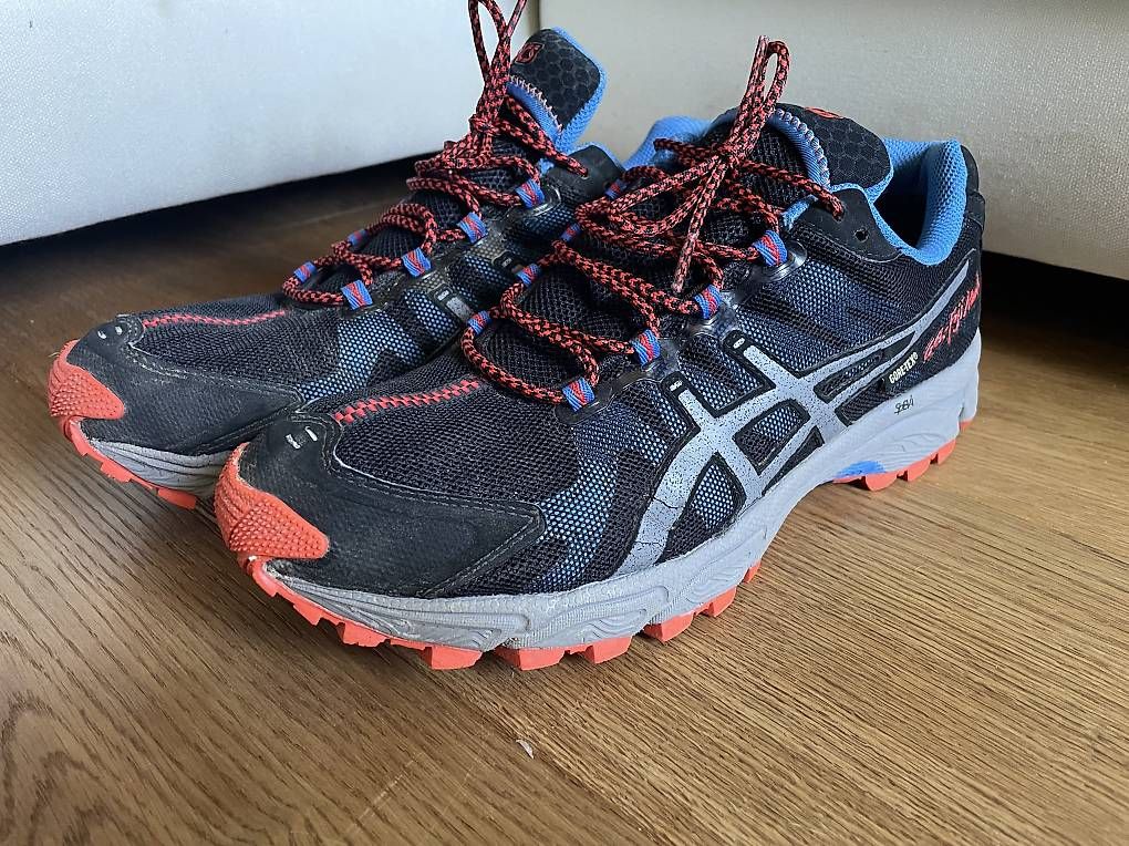 Herrenschuhe: Asics Gel Fuji Attack Grösse 44.5  – Gebraucht aus Muttenz von Style_2000 1