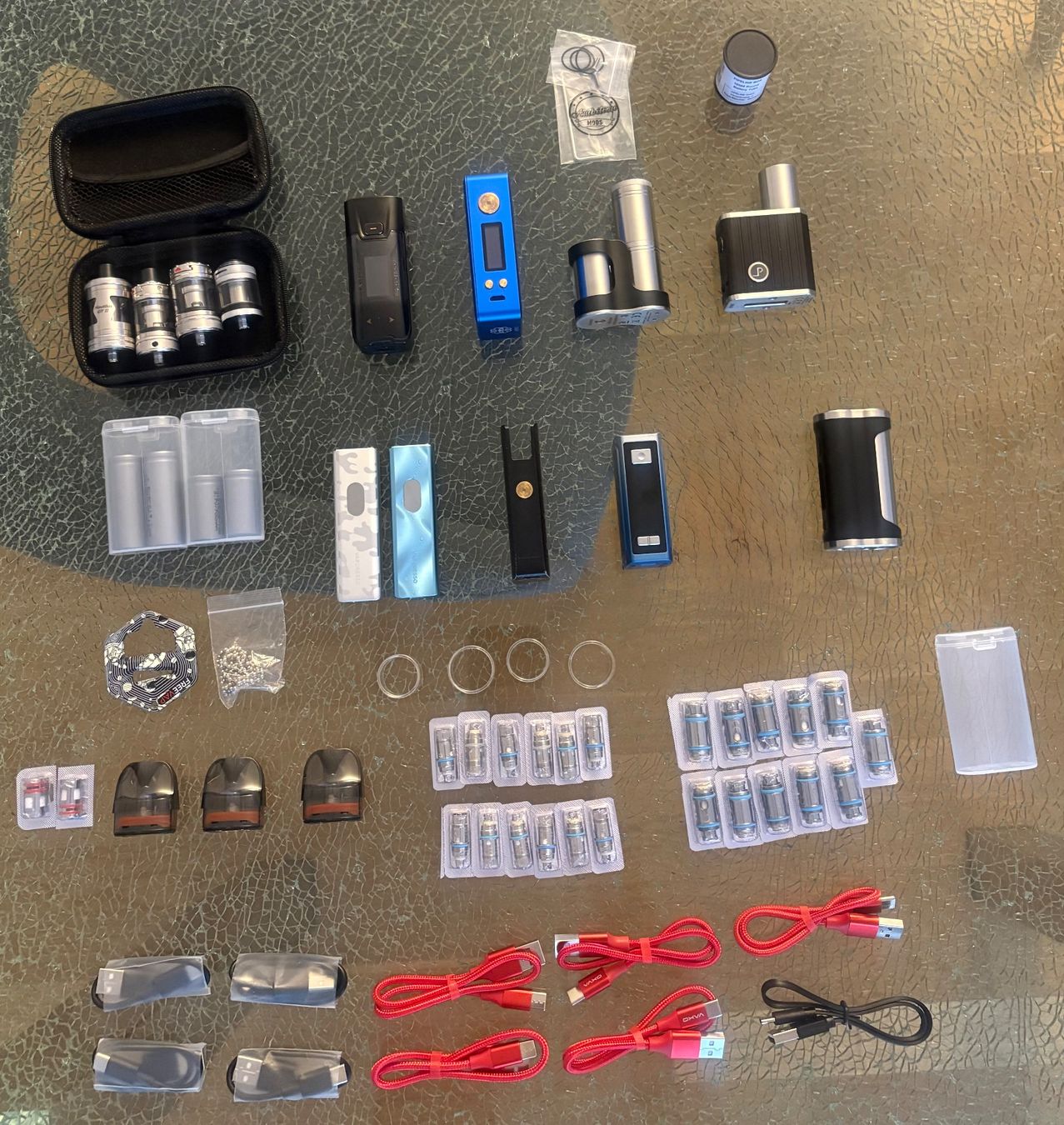 Altri Prodotti per fumatori: sehr grosses Vape Set !!! – Nuovo (secondo la descrizione) da Emmenbrücke venduto da pollux79