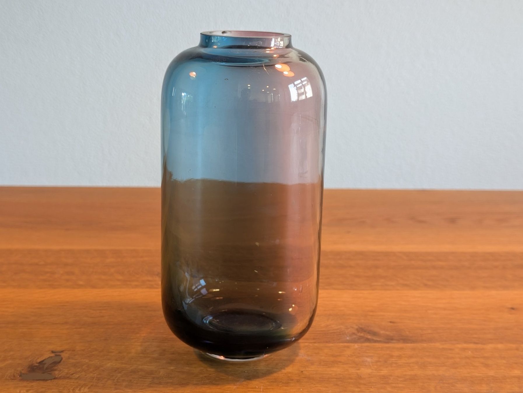 Bolia Vasen & Gefässe: BOLIA Vase Glas Blau Violett – Gebraucht aus Rotkreuz von CRLNSC 1