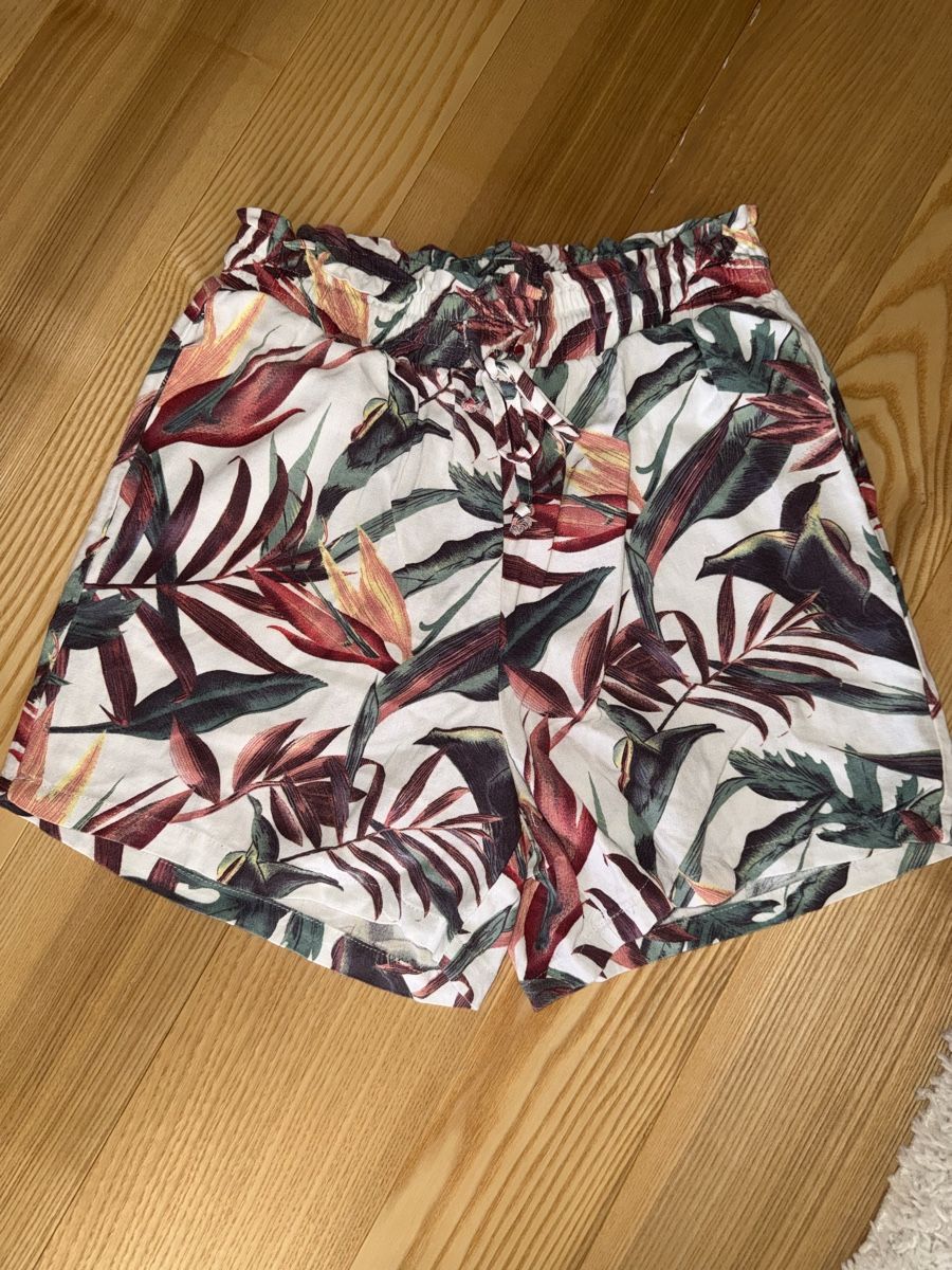 Pantaloni: Leinen Shorts – Nuovo (secondo la descrizione) da Itingen venduto da jessi811