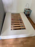 Bettgestell weiss mit Lattenrost und Schubladen, 140x200